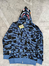 Bathing hoodie Shark print Clearance sale at rock-bottom price 3XL, Chest 120cm, Length 71cm