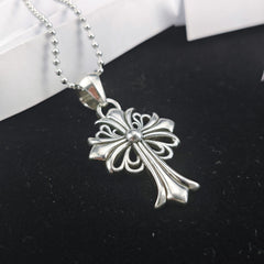 Chrome Hearts Necklace Cross Vintage Pendant Versatile for Men and Women